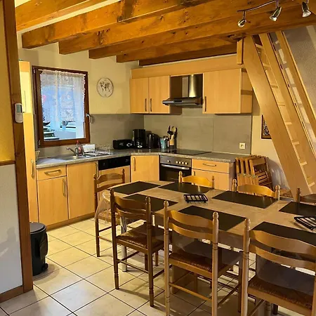 Les 18 Personnes Holiday home *