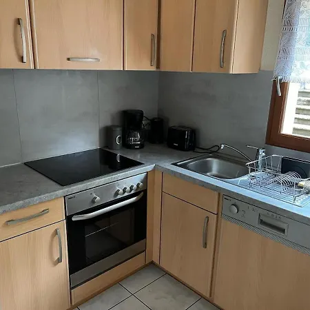 Les 18 Personnes * 拉布雷斯