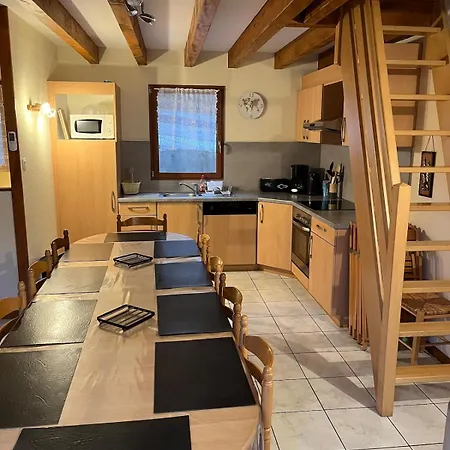 Holiday home Les 18 Personnes La Bresse