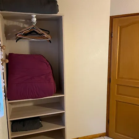 Les 18 Personnes * 拉布雷斯