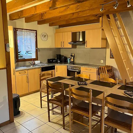 Les 18 Personnes Holiday home